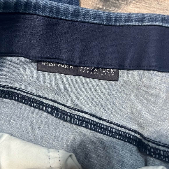 NYDJ Classic Straight Leg Blue Jeans - Picture 4 of 7